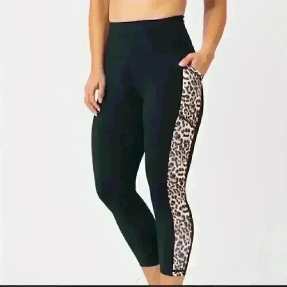 NWOT Zyia | Leopard Print Black Brilliant High
Rise Pocket Legging | Size 2